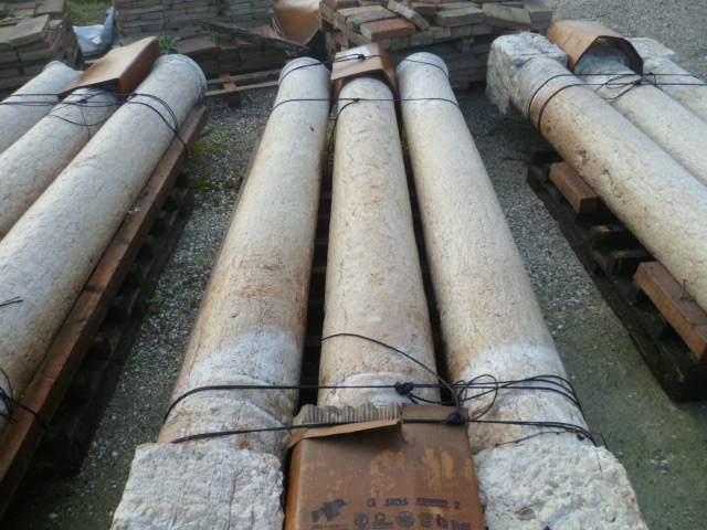 Colonne e materiali architettonici di recupero